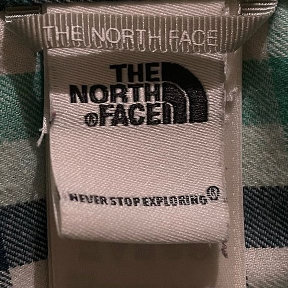 The North Face button down plaid shirt - Picture 8 of 9
